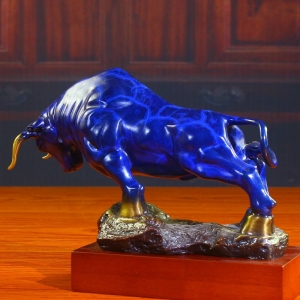 开拓牛铜雕塑 蓝色